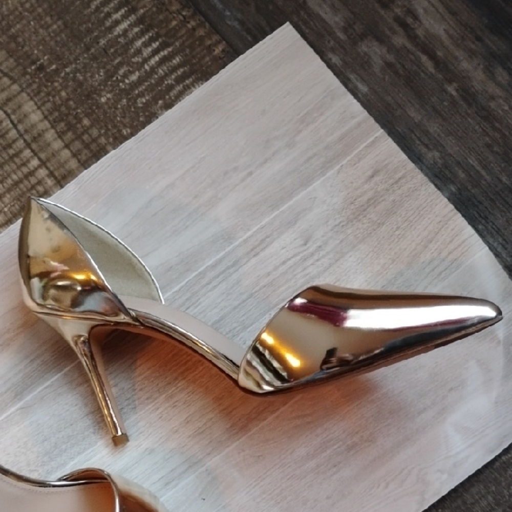J. Crew Shiny Gold Heels - Picture 2 of 8